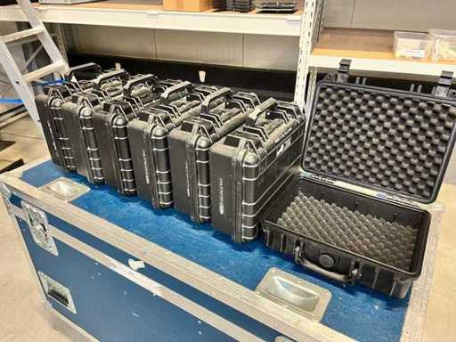 Molte custodie di plastica molto robuste / custodie per attrezzature (7 volte)