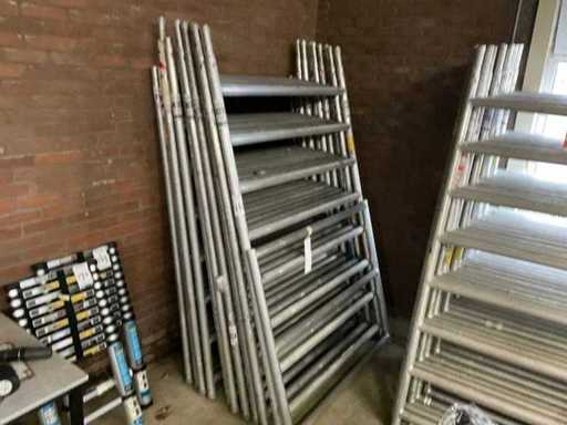 Scaffolding uprights (10x)