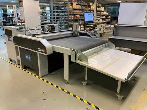 Macchina da taglio a pianale Zünd S3 M-800