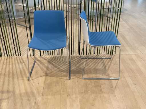 Arper - Chaise de cantine (4x)