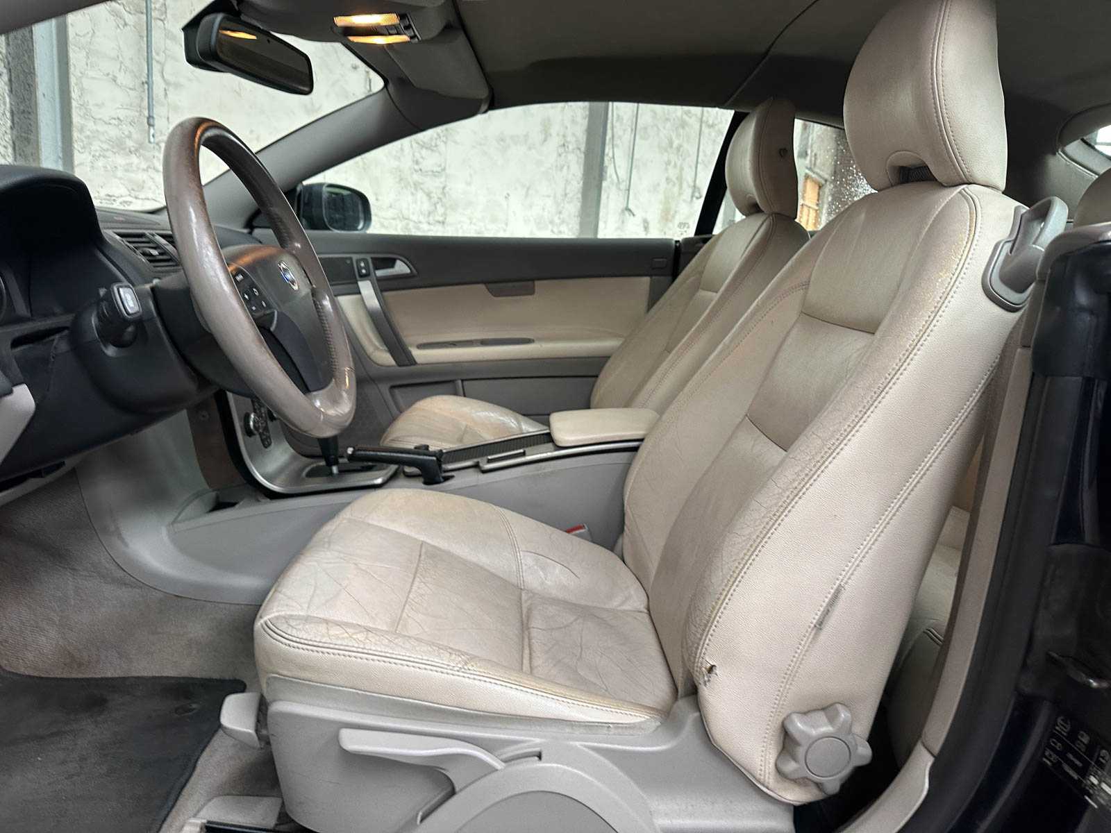 Volvo C70 Convertible 2.4 D5 Momentum 177pk 2007, 05-XL-LL