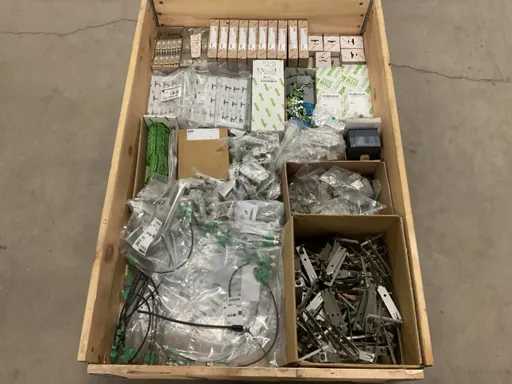 Lotto di materiale per l'installazione