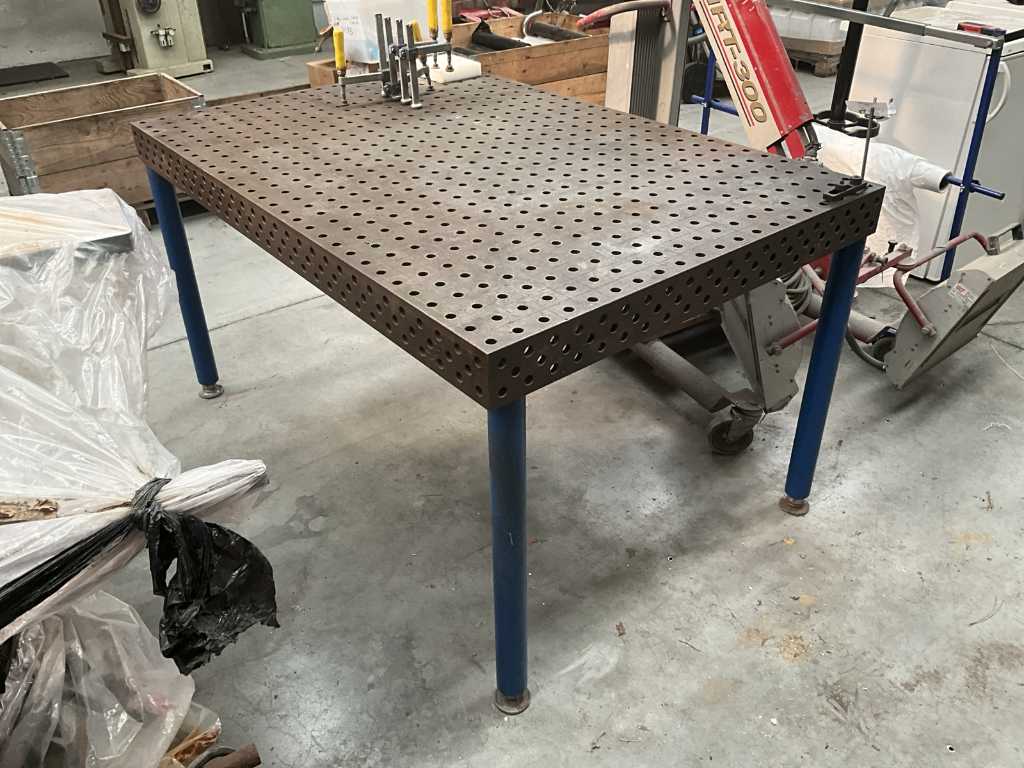Tavolo di saldatura per metalli