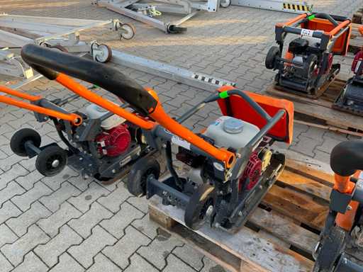 2013 Belle FC3612E Vibration Plate