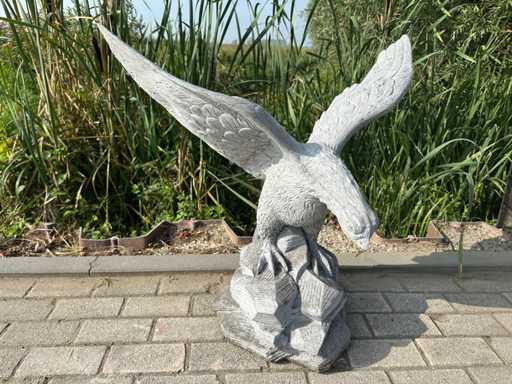 Statuie de gr?din? vultur