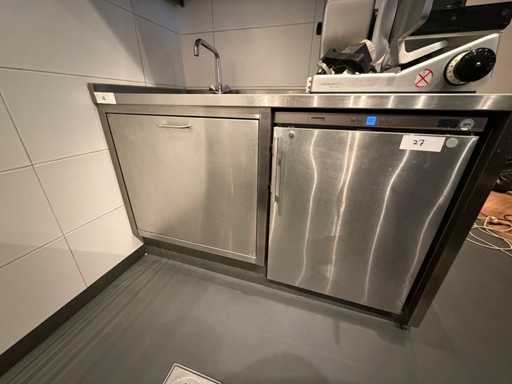 Chiuvetă din oțel inoxidabil cu suport pentru coșul de gunoi din oțel inoxidabil