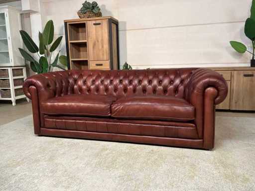 Divano in pelle Chesterfield