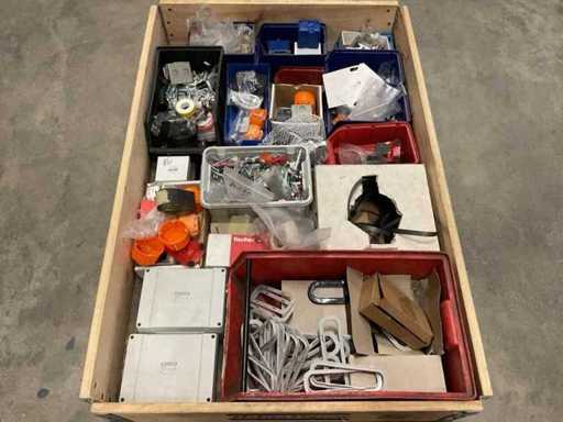 Un lot de material de instalare