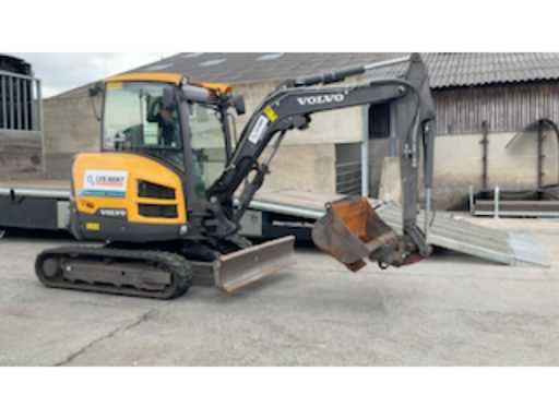 a0fe6f2f-476c-4a16-9573-56df856e364d.mp4