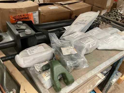 Military medium tow bar adapters