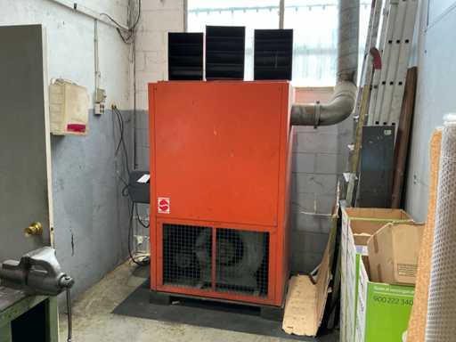 Hot Air Generator with Fuel Tank