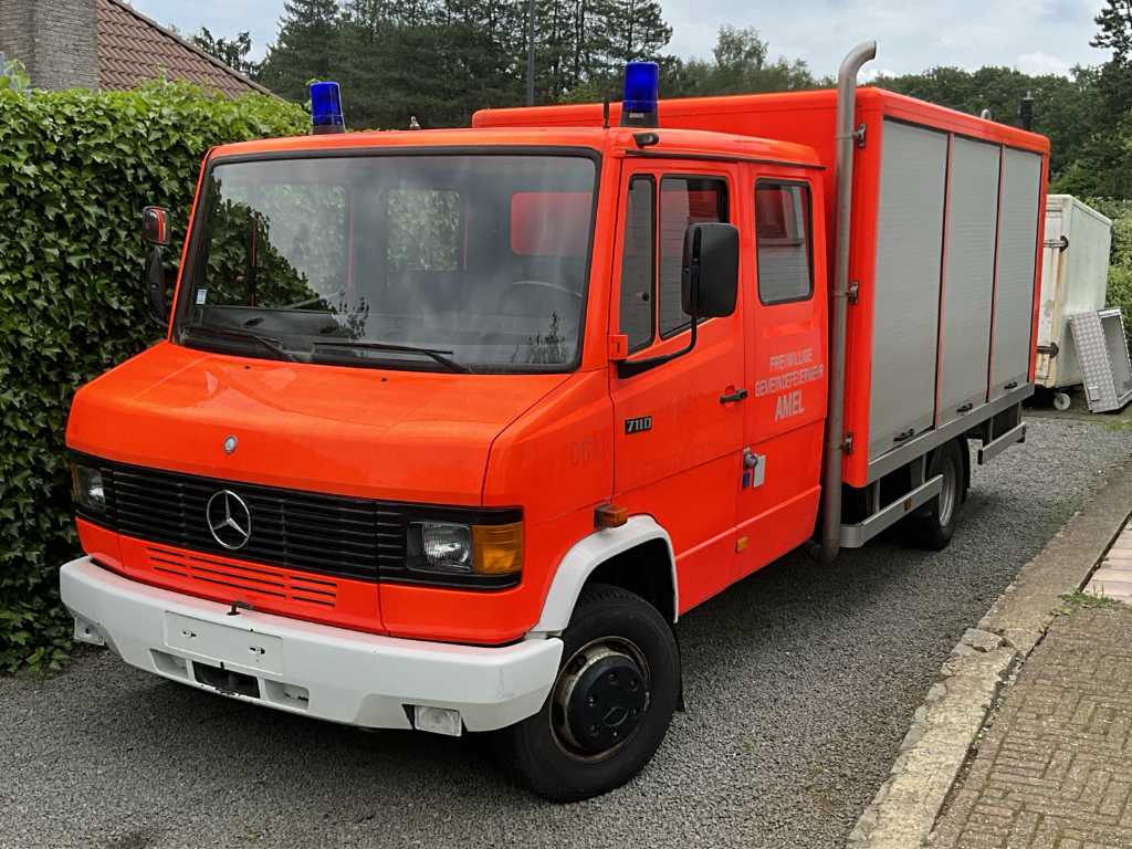 Mercedes 711D Camion de pompiers voiture classique - 1990