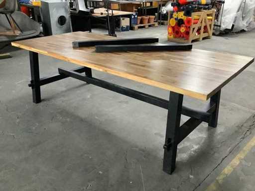 Table de conférence en bois