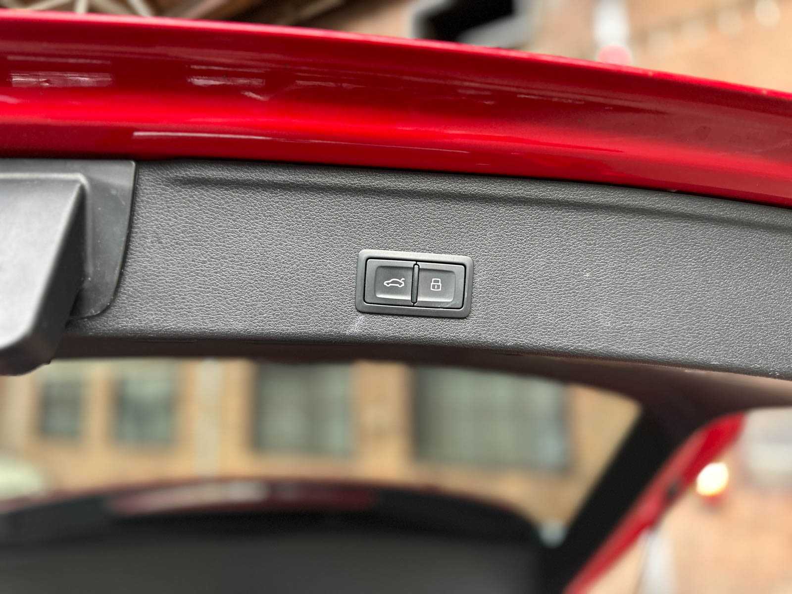 Audi A4 Avant 2.0 T g-tron Design Pro Line Plus 170pk 2018, R-401-VV