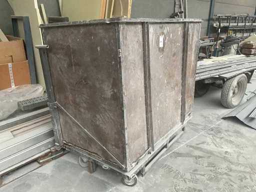 Metalltransportwagen