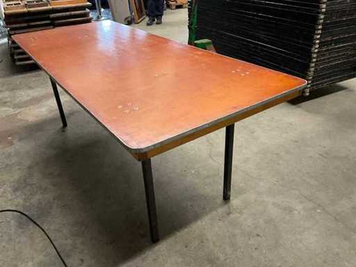 Folding table (9x)