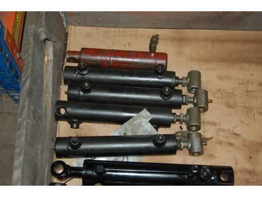 Vérin hydraulique (15x)