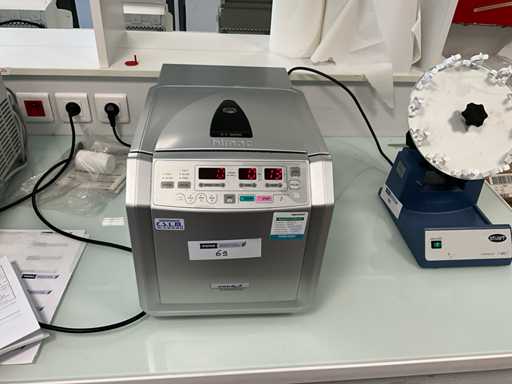 VWR CT15RE High-Speed Refrigerated Microcentrigator