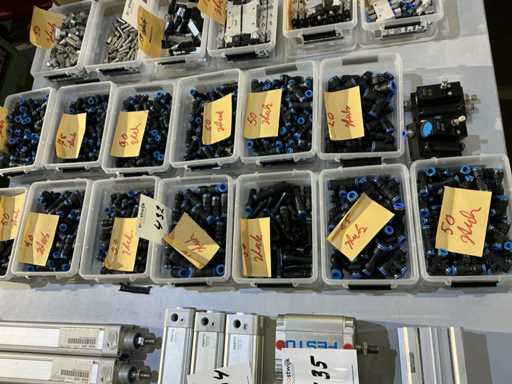 Lot of Festo couplings (13x)