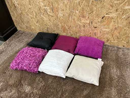 Verschiedene dekorative Kissen (6x)