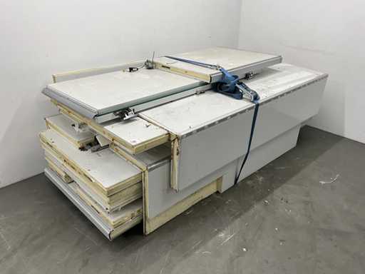 Batch of cold store panels with door