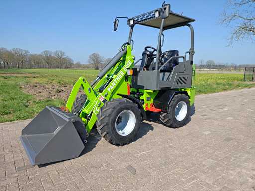 Teren agricol - 608E - Mini lopată 800kg