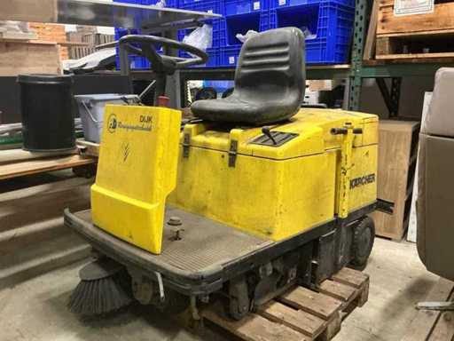 Kärcher KMR1200 Self-propelled sweeper