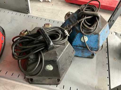 230 V - 24 V Inverter (2x)