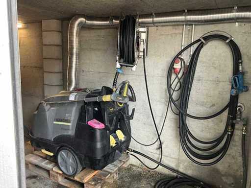 Kärcher HDS 10/20-4M Pressure Washer with Hose Reel