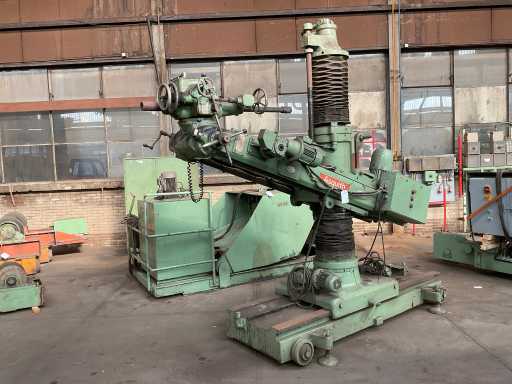 1982 William Asquith Ltd. Radial drilling machine