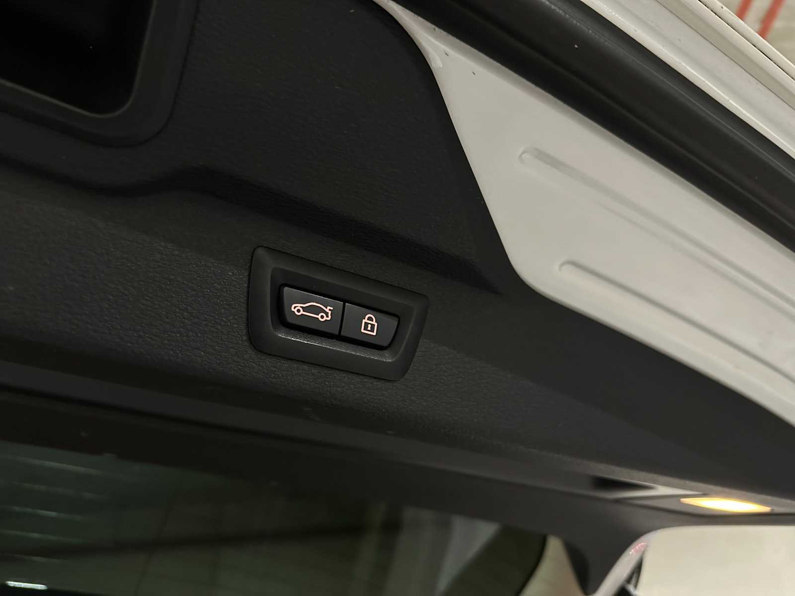 BMW X5 xDrive50i 4.4 V8 High Executive 449pk 2014, J-094-RR