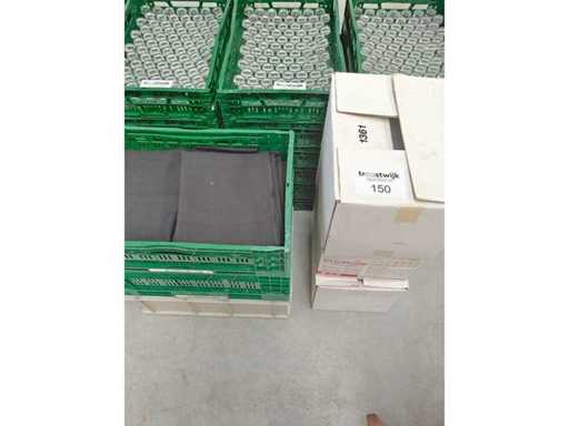 - Lenzuola/tovaglioli neri