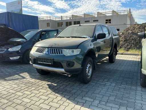 2014 Mitsubishi L200