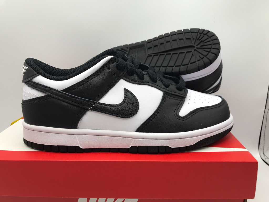 Nike Dunk Low Biały/Czarno-Biały Trampki 38