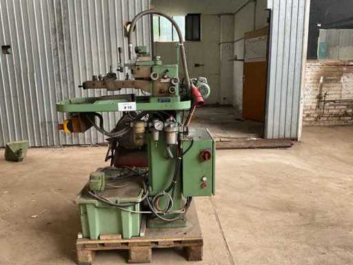 Août 1964. Heiner. Machine à meuler les lames Schmidt AS 2