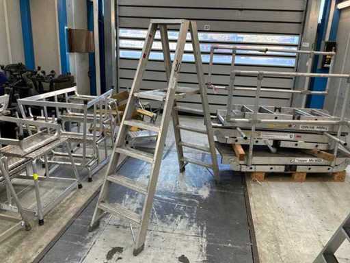 OPVOUWBARE LADDER