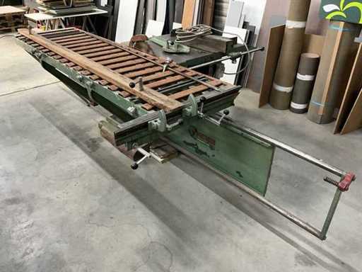 Vertongen Paneelcirkelzaagmachine: robuust en functioneel