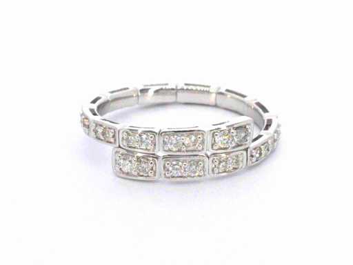 Anello modello serpente in oro bianco con diamanti naturali