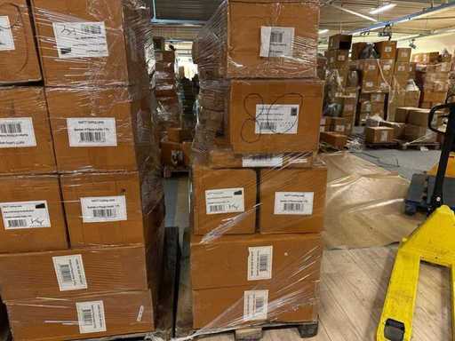 Décoration de fête, valeur commerciale 5 000 €