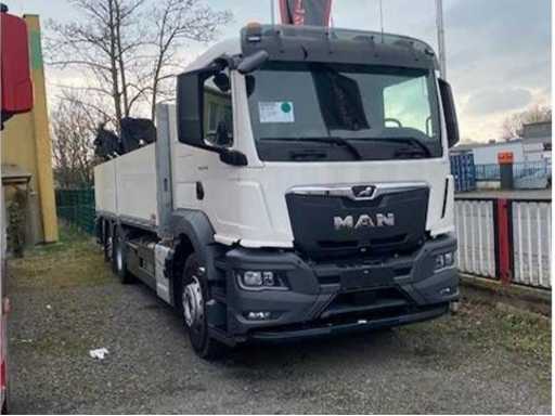 D | Warehouse clearance HIAB spare parts