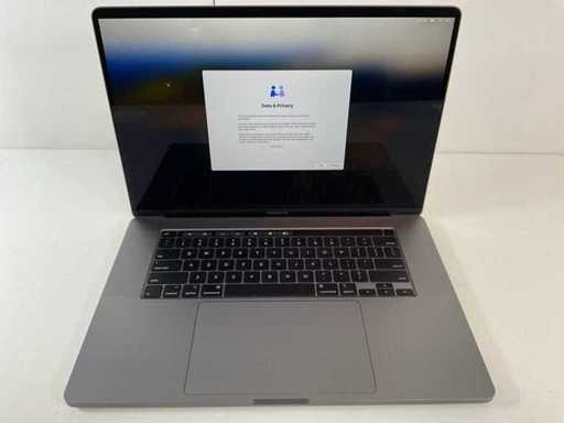 Apple MacBook Pro 16", Core(TM) i7 9. generacji, 16 GB RAM, 512 GB SSD, AMD Radeon Pro 5300M 4 GB Laptop