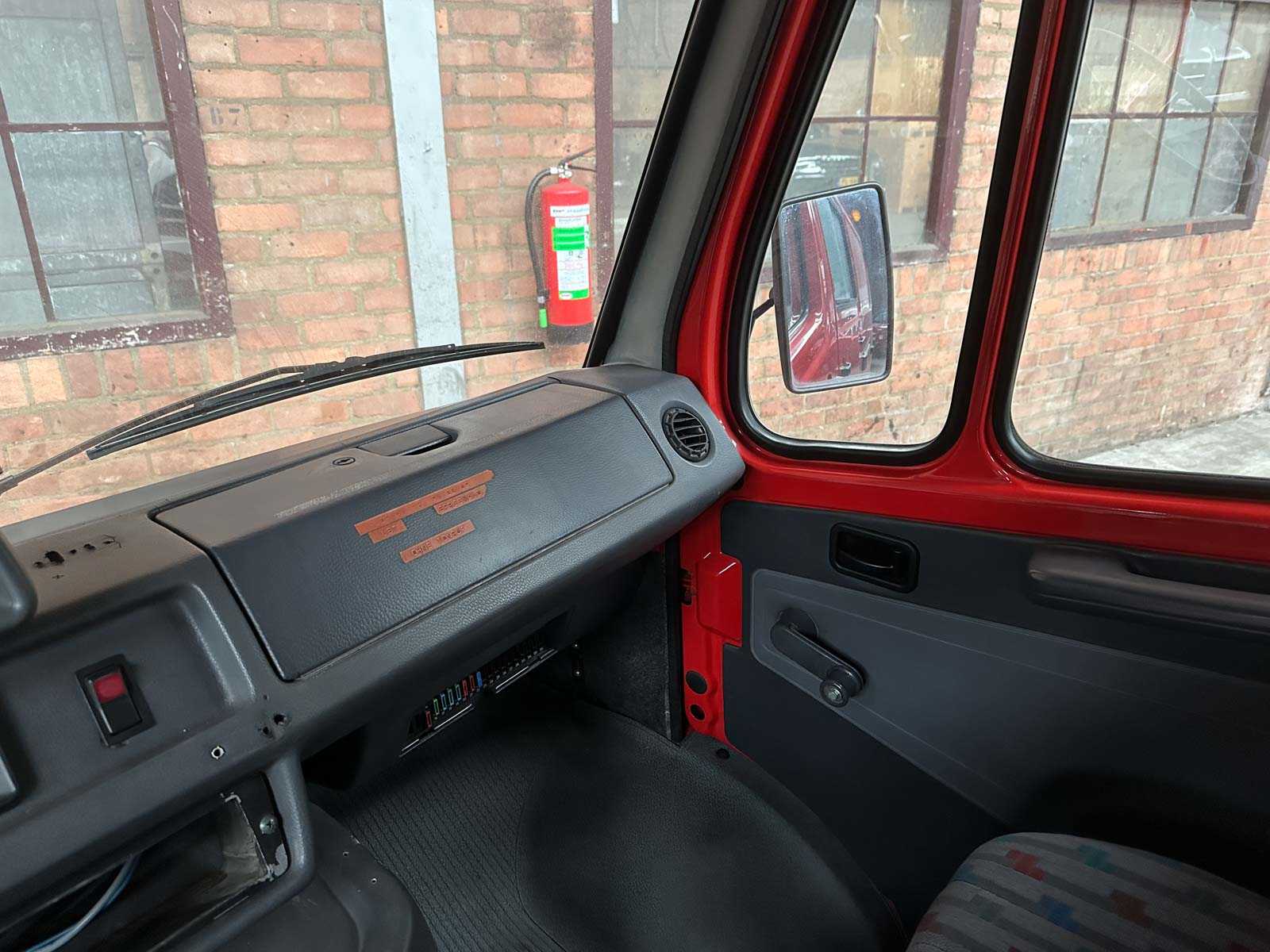 Mercedes-Benz Van 310D High G.V.W. Long/Low 95 PS 1994, V-76-NGP