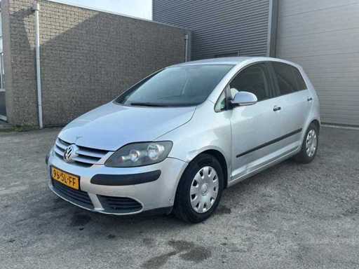 Volkswagen - 2006 - Golf Plus - 1.4 FSI Bns line - Car (96-SL-FF)