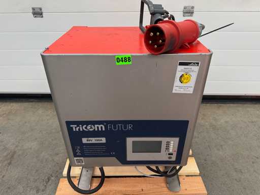 Chargeur de chargeur de chariot élévateur Tricom Futur 48V 100A 625Ah 2018