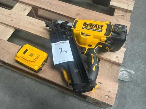 DeWalt DCN930 Tacker
