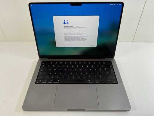 Apple MacBook Pro 14", Apple M1 Pro, 32GB RAM, 500GB SSD Laptop
