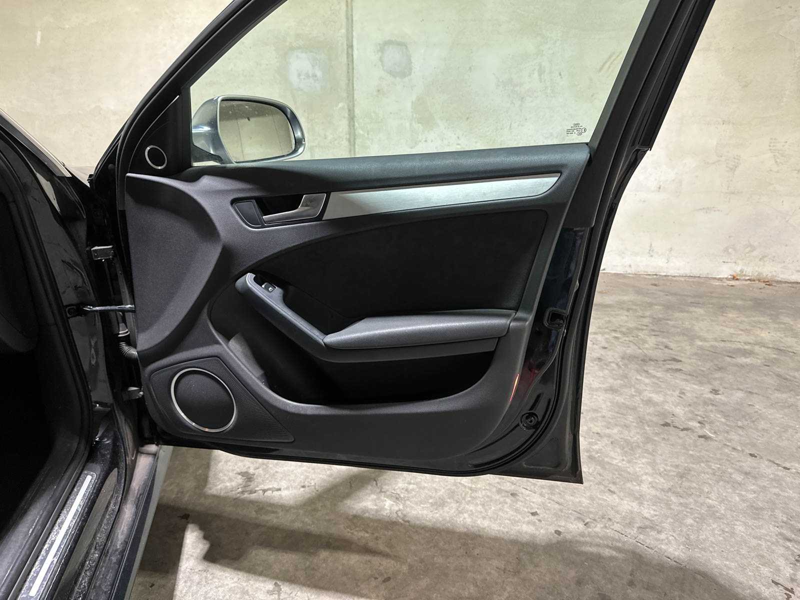 Audi S4 Avant 3.0 TFSI V6 Quattro Pro Line 329pk 2011 (Origineel-NL), 70-PZR-2