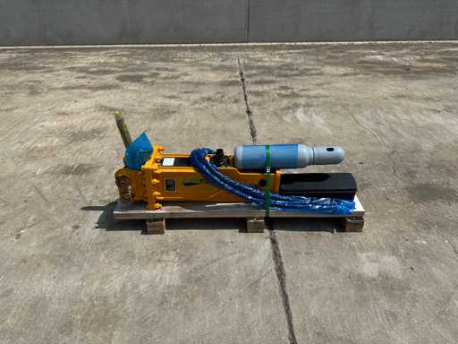 Sailing - 2025 - 35 - Hydraulic hammer