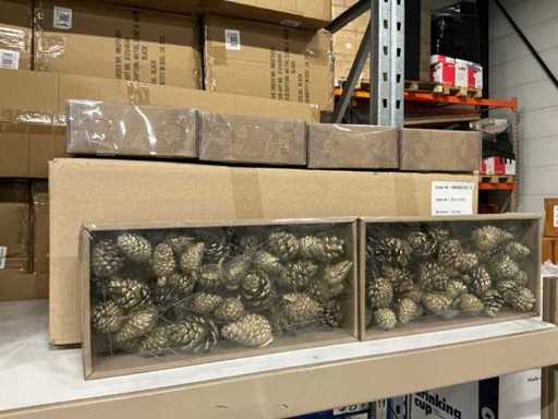 Série de piquets décoratifs en pommes de pin (paquets de 18)