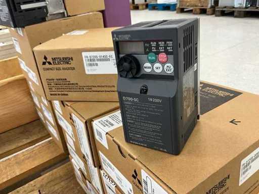 Mitsubishi FR-D720S-008SC-EC Frequency Drive (8x)